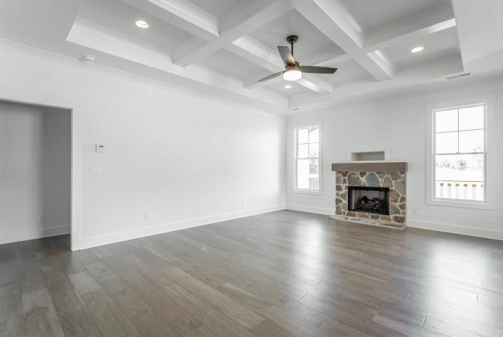 33 Pine Lakes Dr, Ringgold, GA 30736