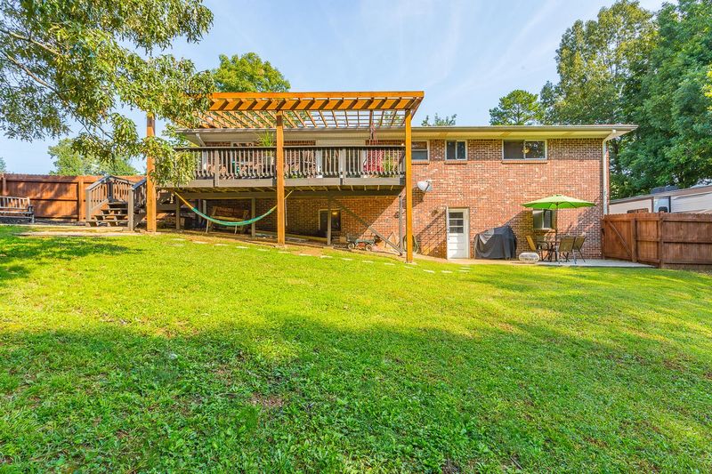 121 Lazy Oak Trl, Ringgold, GA 30736