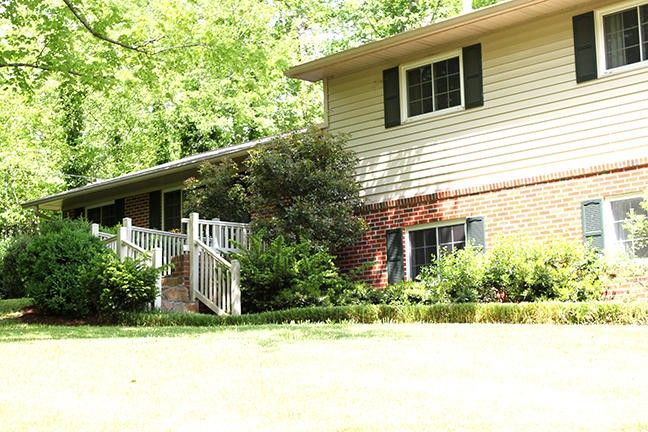 1611 Rio Vista Dr, Dalton, GA 30720