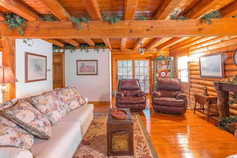 2040 Se Upper Ridge Rd, Dalton, GA 30721