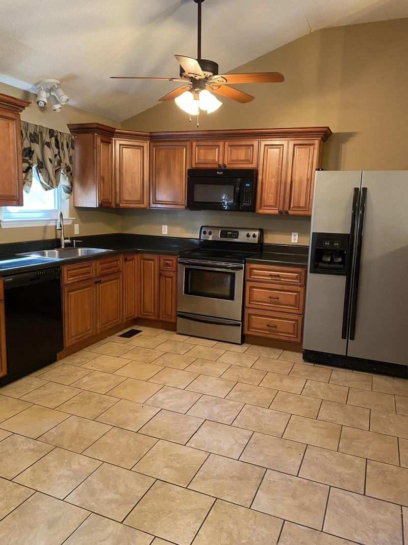 155 Stanley Pw, Ringgold, GA 30736