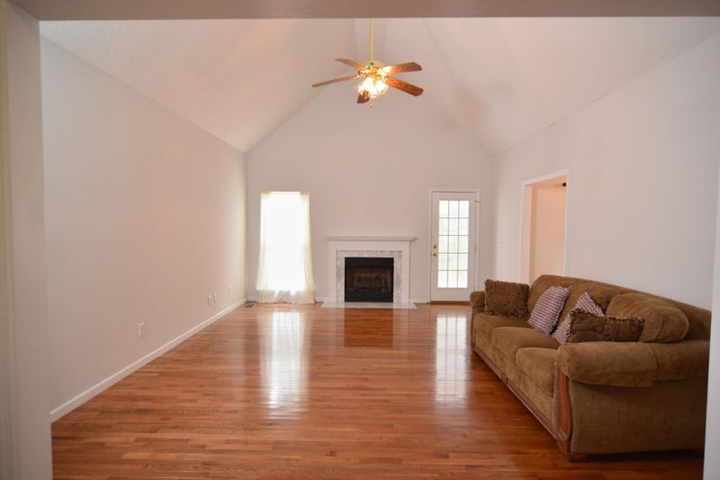625 Wood Station Rd, Rock Spring, GA 30739
