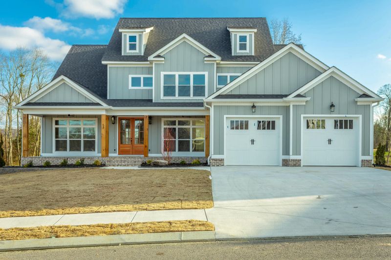 58 Pine Lakes Dr, Ringgold, GA 30736