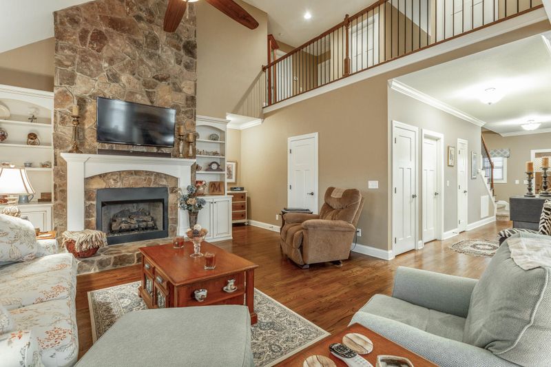 188 Running Oak Dr, Ringgold, GA 30736