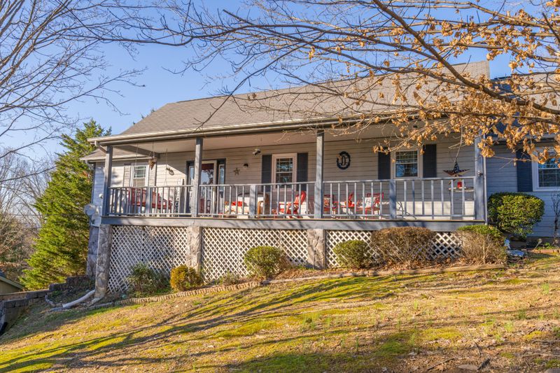 351 Richard Dr, Ringgold, GA 30736