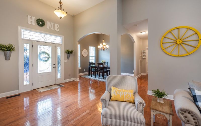 192 Red Oak Ridge Dr, Chickamauga, GA 30707