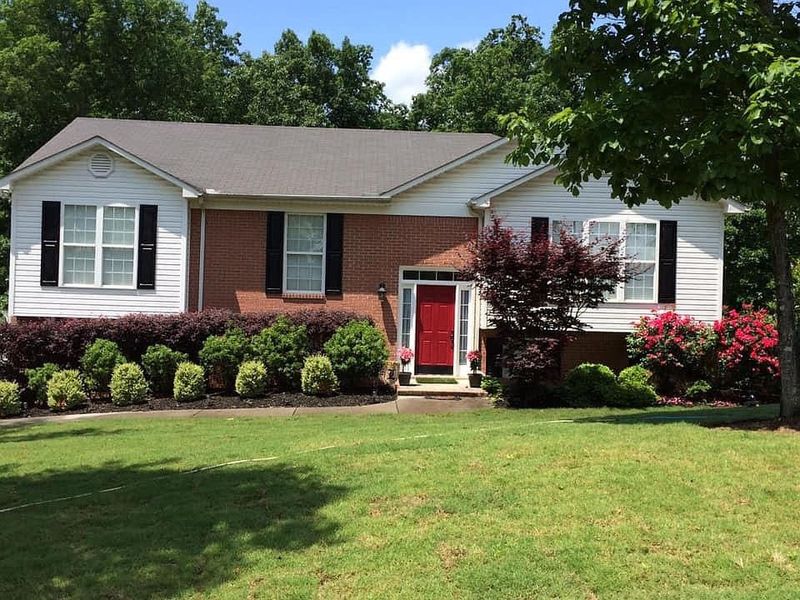 2456 Quarles Rd, Rocky Face, GA 30740