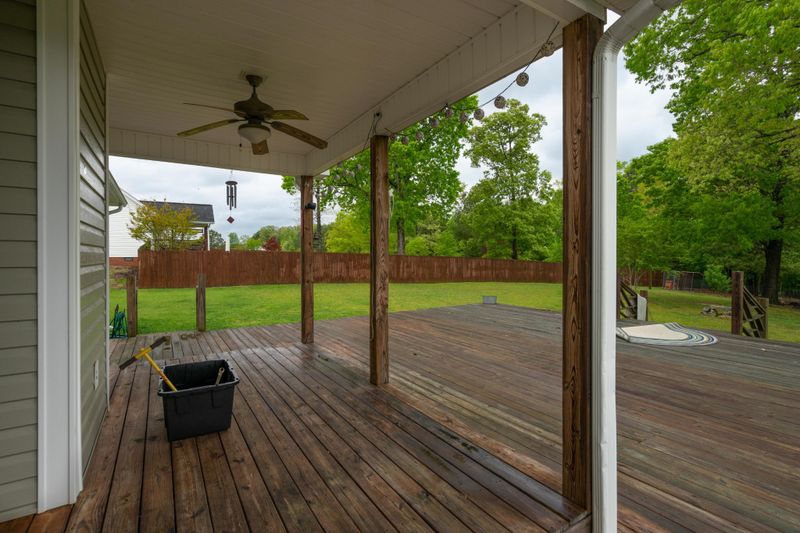 165 Maple Leaf Dr, Rock Spring, GA 30739