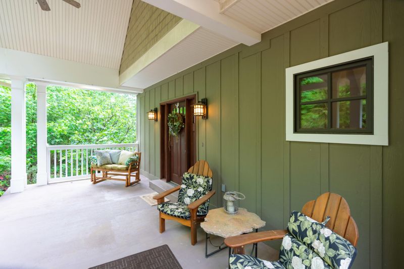 456 Forest Dr, Ringgold, GA 30736