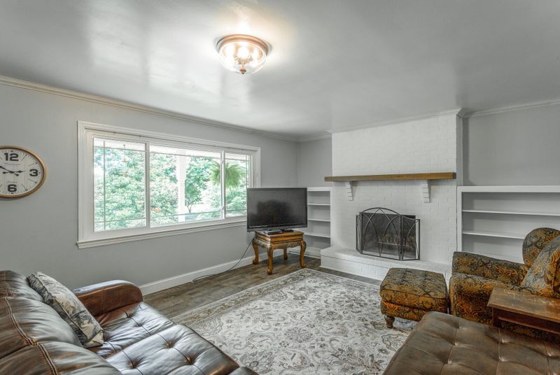 14951 Alabama Hw, Rock Spring, GA 30739