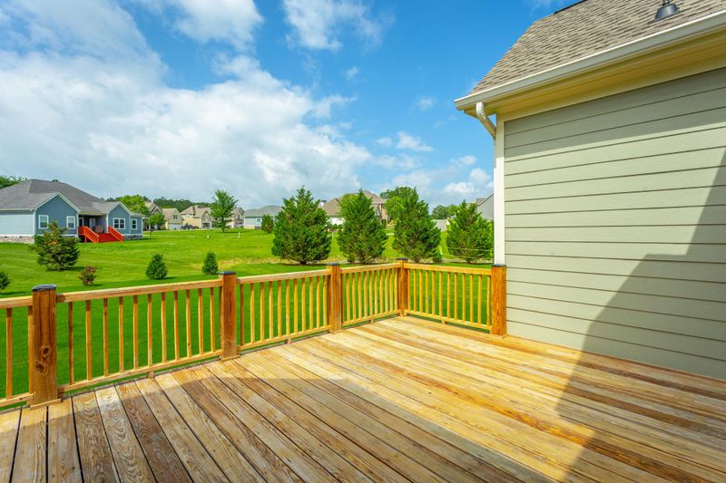 443 Lakeshore Cove Dr, Fort Oglethorpe, GA 30742
