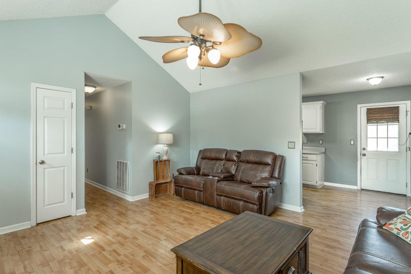 176 Harden Dr, Ringgold, GA 30736
