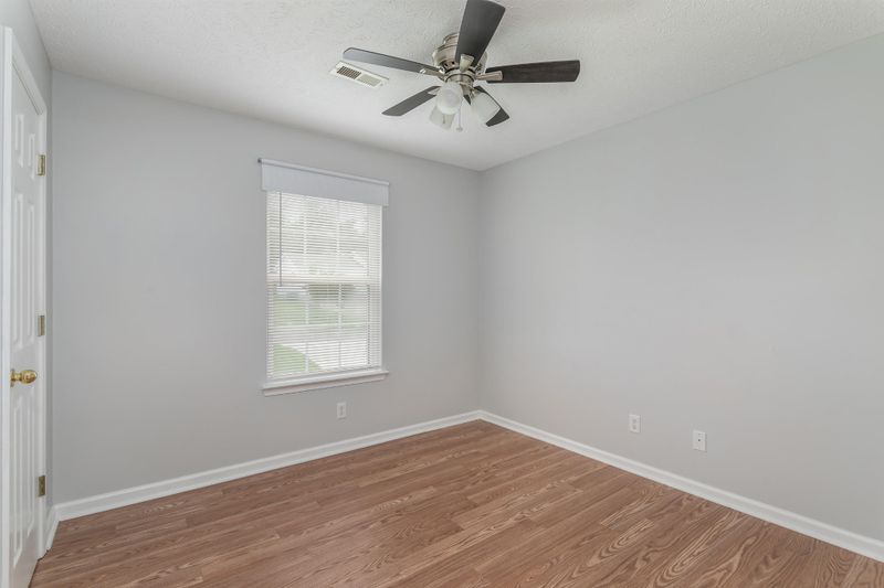 303 Bernice Dr, Trenton, GA 30752