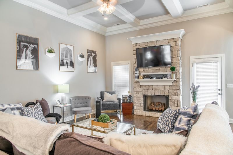 221 Stone Throw Ln, Chickamauga, GA 30707