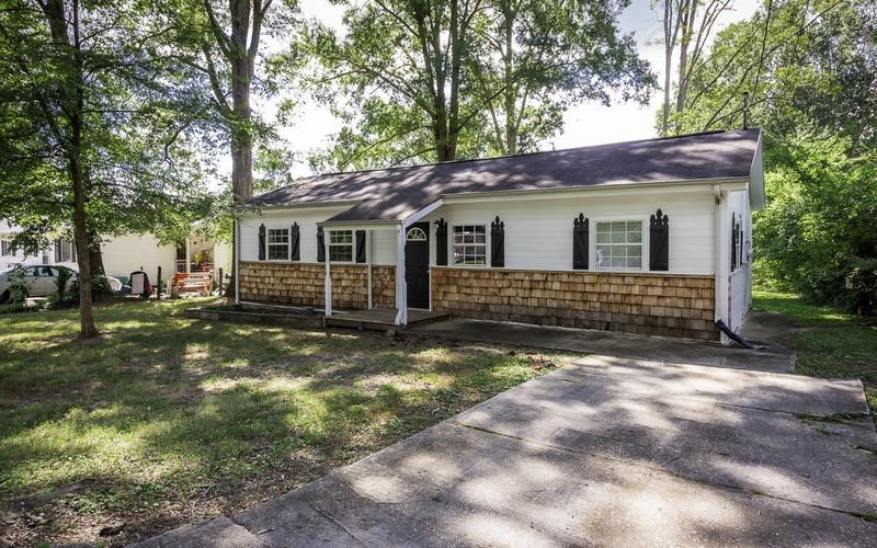 67 Neighborhood Rd, Ringgold, GA 30736