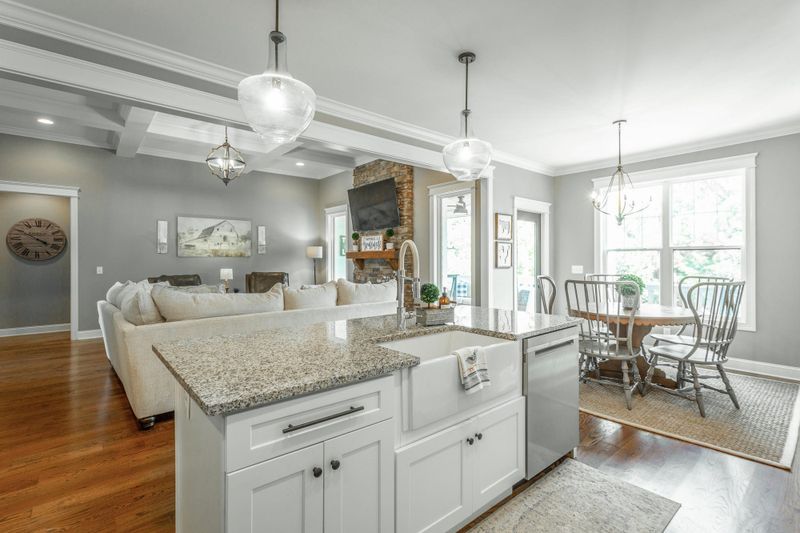 715 Live Oak Rd, Ringgold, GA 30736