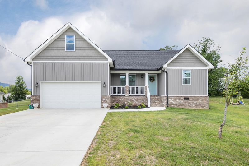 314 Bernice Dr, Trenton, GA 30752