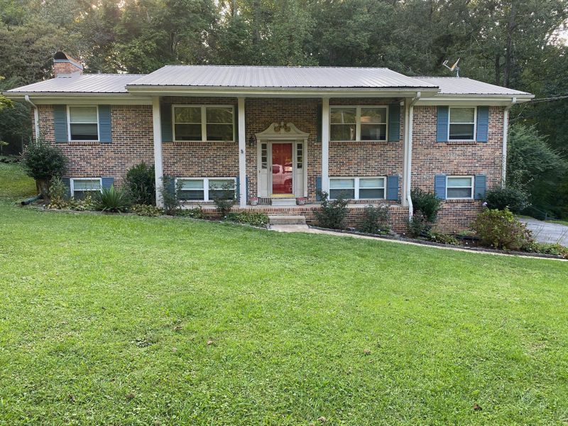 233 Maple Way, Ringgold, GA 30736
