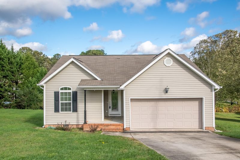 65 Tarvin Rd, Chickamauga, GA 30707