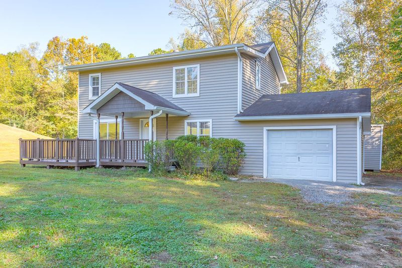 1336 Ne Oakview Dr, Dalton, GA 30721