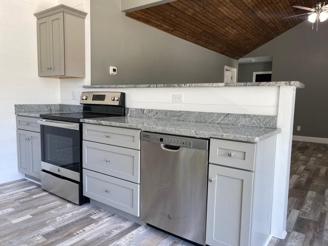 442 Nw Plainview Dr, Dalton, GA 30721
