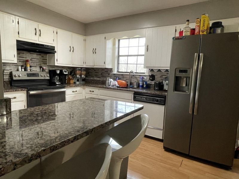 3018 E Brookhaven Cir, Dalton, GA 30720