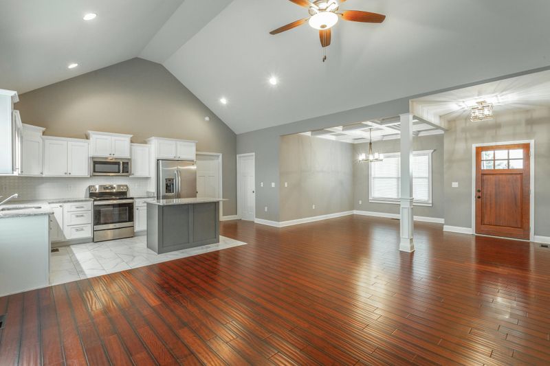 33 Farm View Cir, Rock Spring, GA 30739