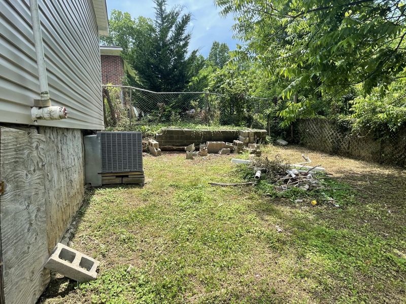 805 Luckie St, Dalton, GA 30720