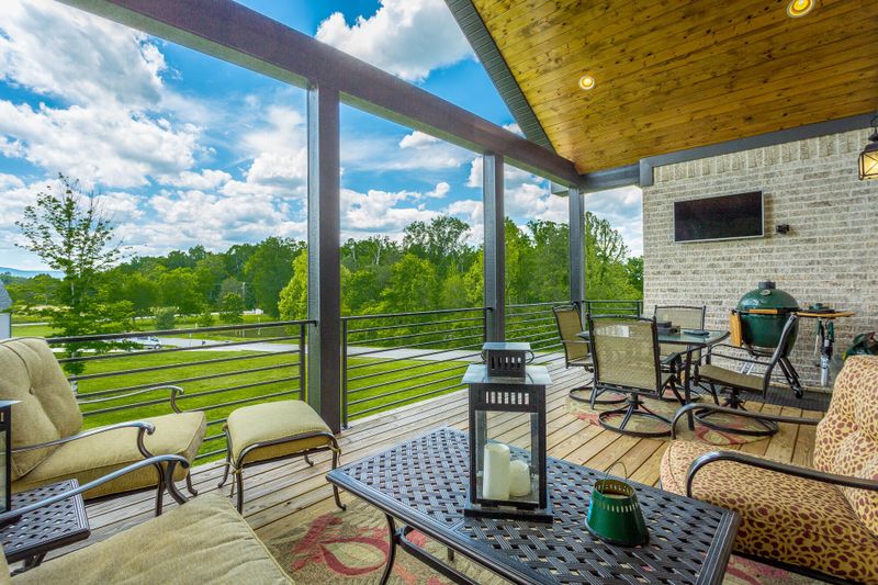 160 Winding Ridge Rd, Rock Spring, GA 30739