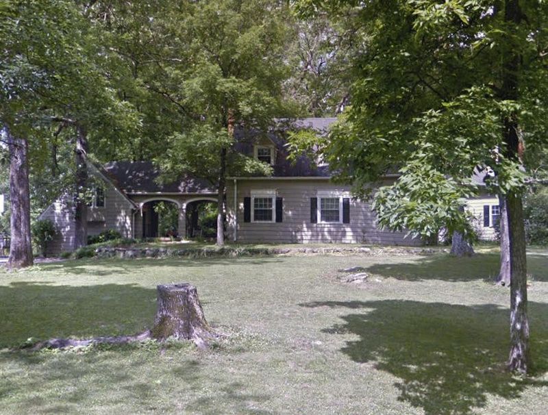 1304 Peter Pan Rd, Lookout Mountain, GA 30750