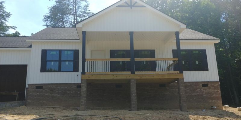 301 Windsong Dr, La Fayette, GA 30728