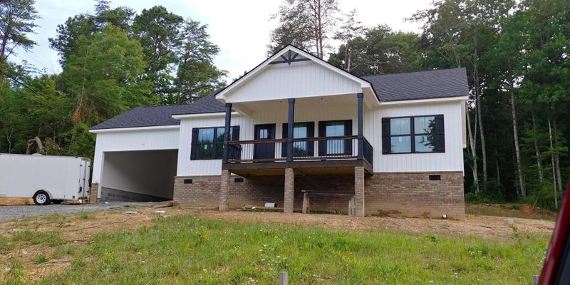 301 Windsong Dr, La Fayette, GA 30728