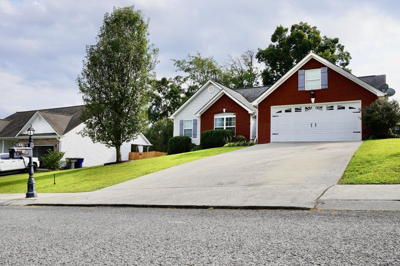 59 Willowbrook Dr, Ringgold, GA 30736