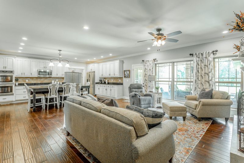 248 Walker Ln, Ringgold, GA 30736