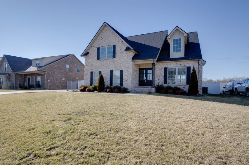 1526 North Side Dr, Murfreesboro, TN 37130