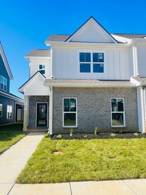 2192 Hospitality Ln, Murfreesboro, TN 37128