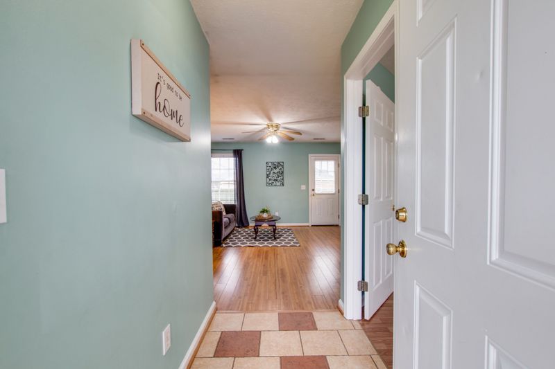 6023 Westfork Dr, Smyrna, TN 37167