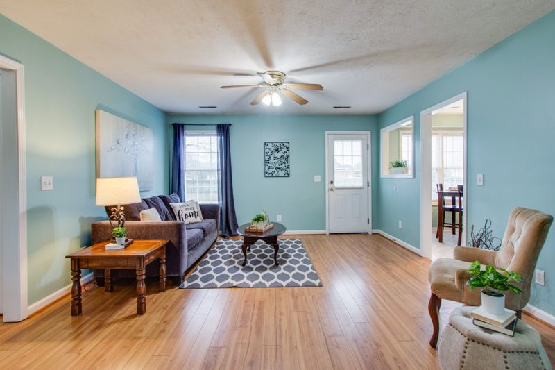 6023 Westfork Dr, Smyrna, TN 37167