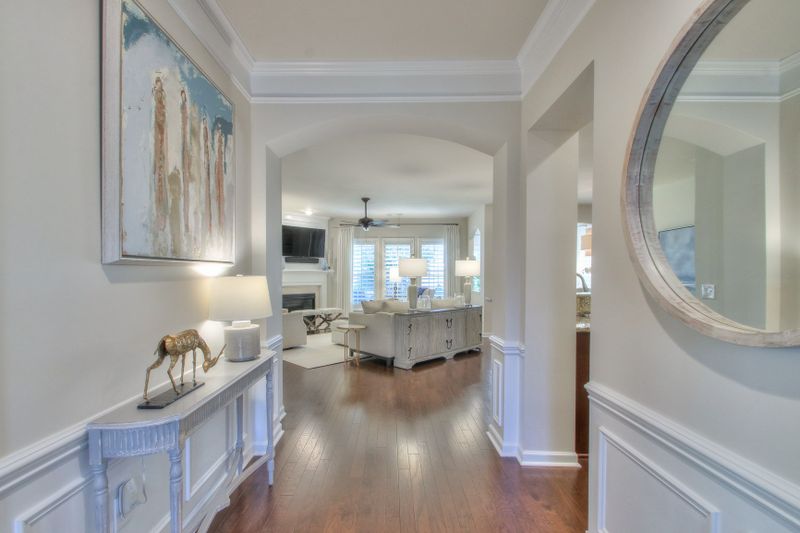 106 Salient Ln, Mount Juliet, TN 37122