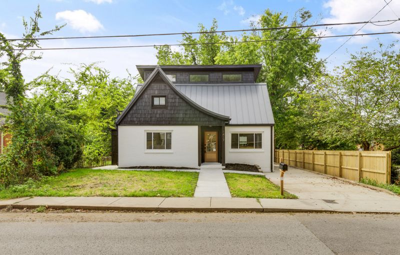 1417 21st Ave N, Nashville, TN 37208