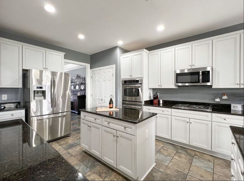 110 Oglethorpe Ave, Gallatin, TN 37066