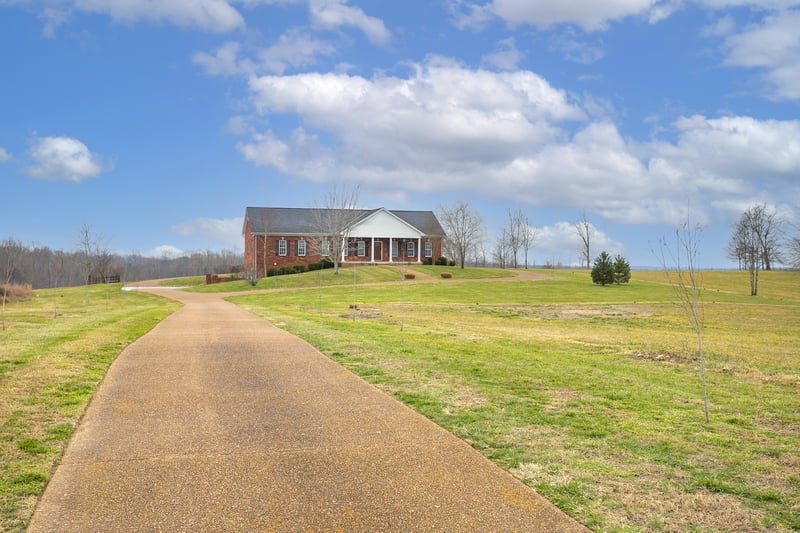 7865 W Lick Creek Rd, Primm Springs, TN 38476