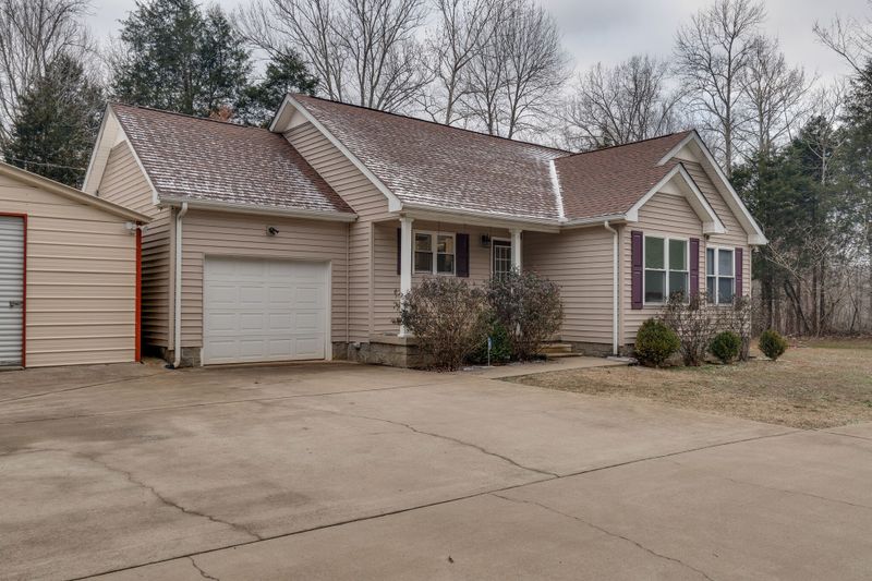 4009 Highway 47 N, Charlotte, TN 37036