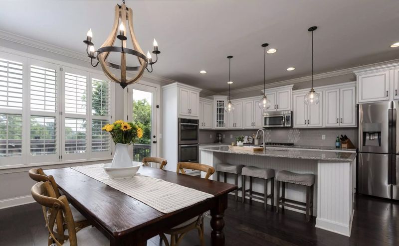 5141 Mountainbrook Cir, Hermitage, TN 37076