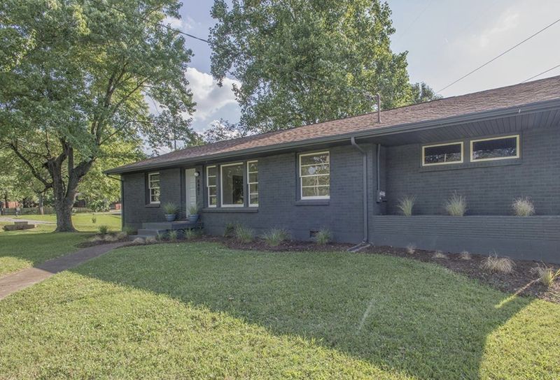 6401 Henry Ford Dr, Nashville, TN 37209