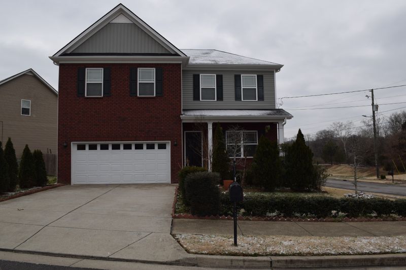 1132 Silvermoon Dr, Antioch, TN 37013
