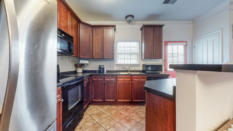8728 Gauphin Pl, Nashville, TN 37211