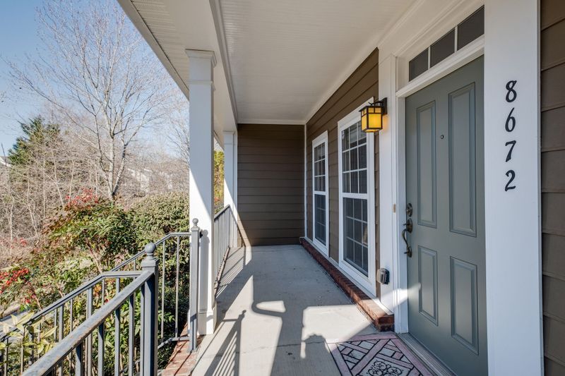 8672 Gauphin Pl, Nashville, TN 37211