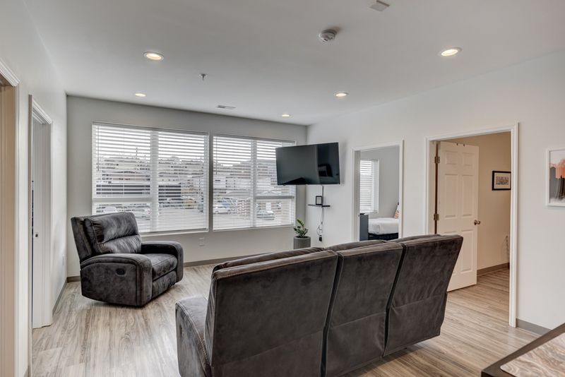 941 Main St #204, Nashville, TN 37206
