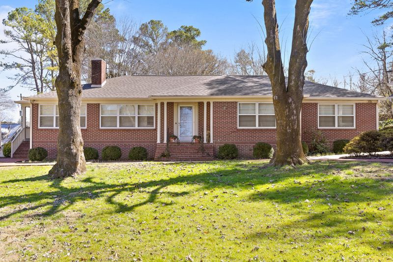 304 Crittenden Ave, Chickamauga, GA 30707